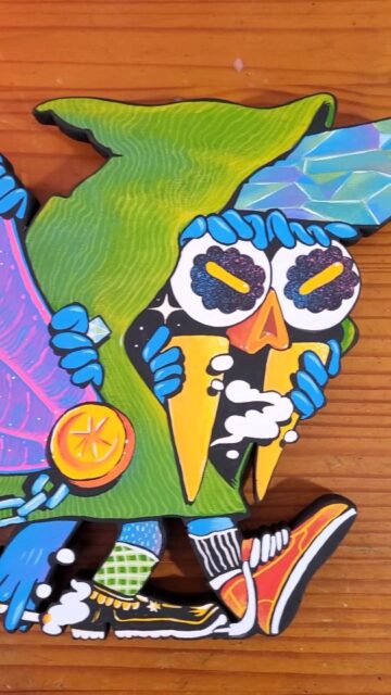 O que é o que é tem 7 mãos e 5 pé!
Madeira, tinta, marcadores, lápis, etc. Disponível!!

#painting #woodart #hiphop #artprocess #characterdesign